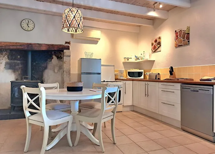 Semesterbostad Gite Coursaint-pierre