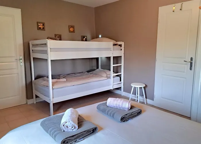 Semesterbostad Gite Coursaint-pierre *